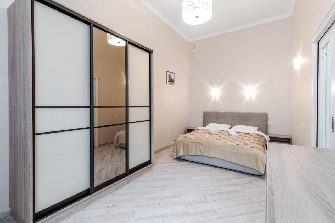 Nikolaj Kopernikus Apartment Lwów Zewnętrze zdjęcie
